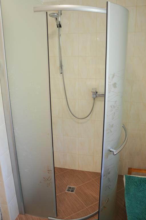 Guest House Kuks Luaran gambar
